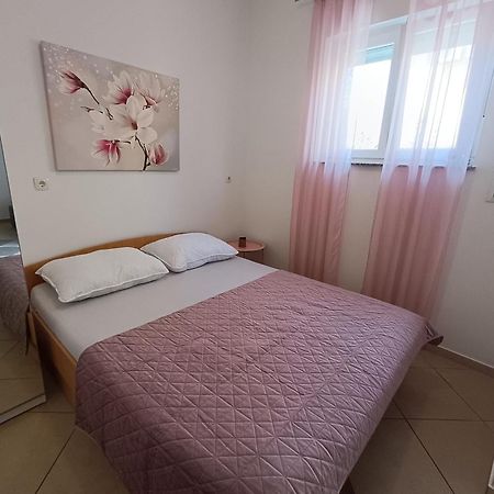 Apartments Kraljic Baška Eksteriør bilde