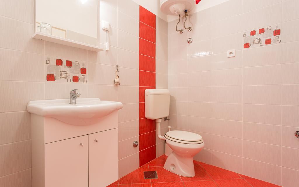 Apartments Kraljic Baška Eksteriør bilde