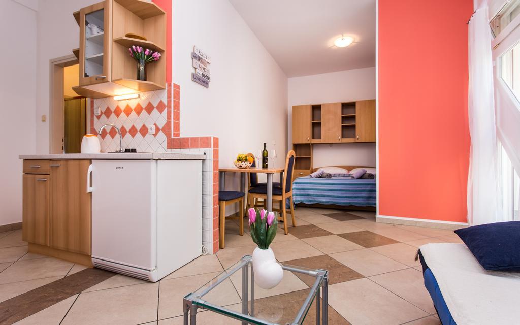 Apartments Kraljic Baška Eksteriør bilde