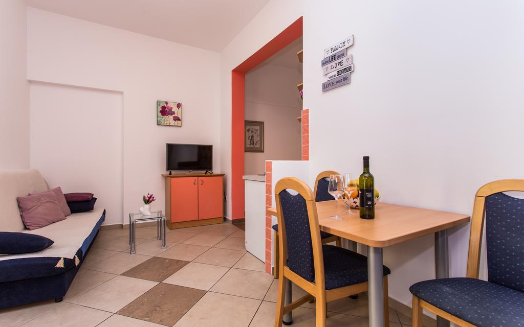 Apartments Kraljic Baška Eksteriør bilde