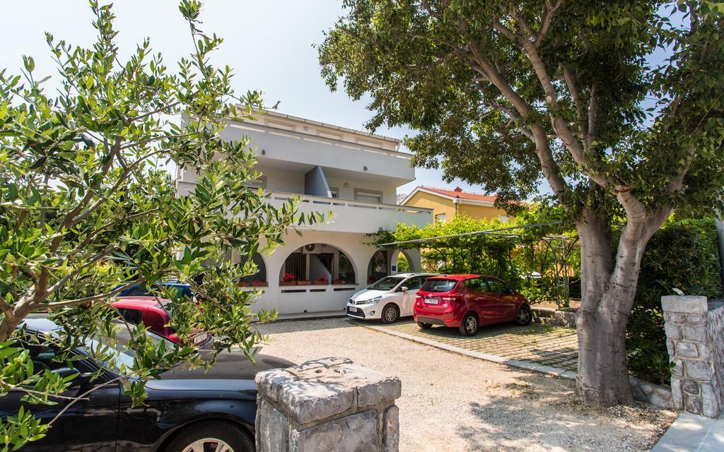 Apartments Kraljic Baška Eksteriør bilde