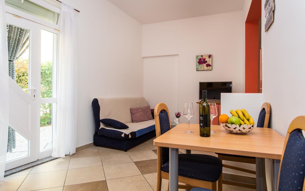 Apartments Kraljic Baška Eksteriør bilde