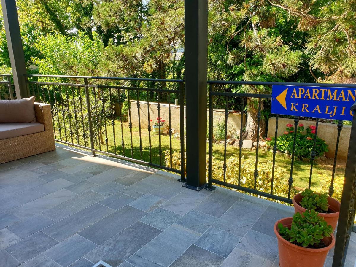 Apartments Kraljic Baška Eksteriør bilde